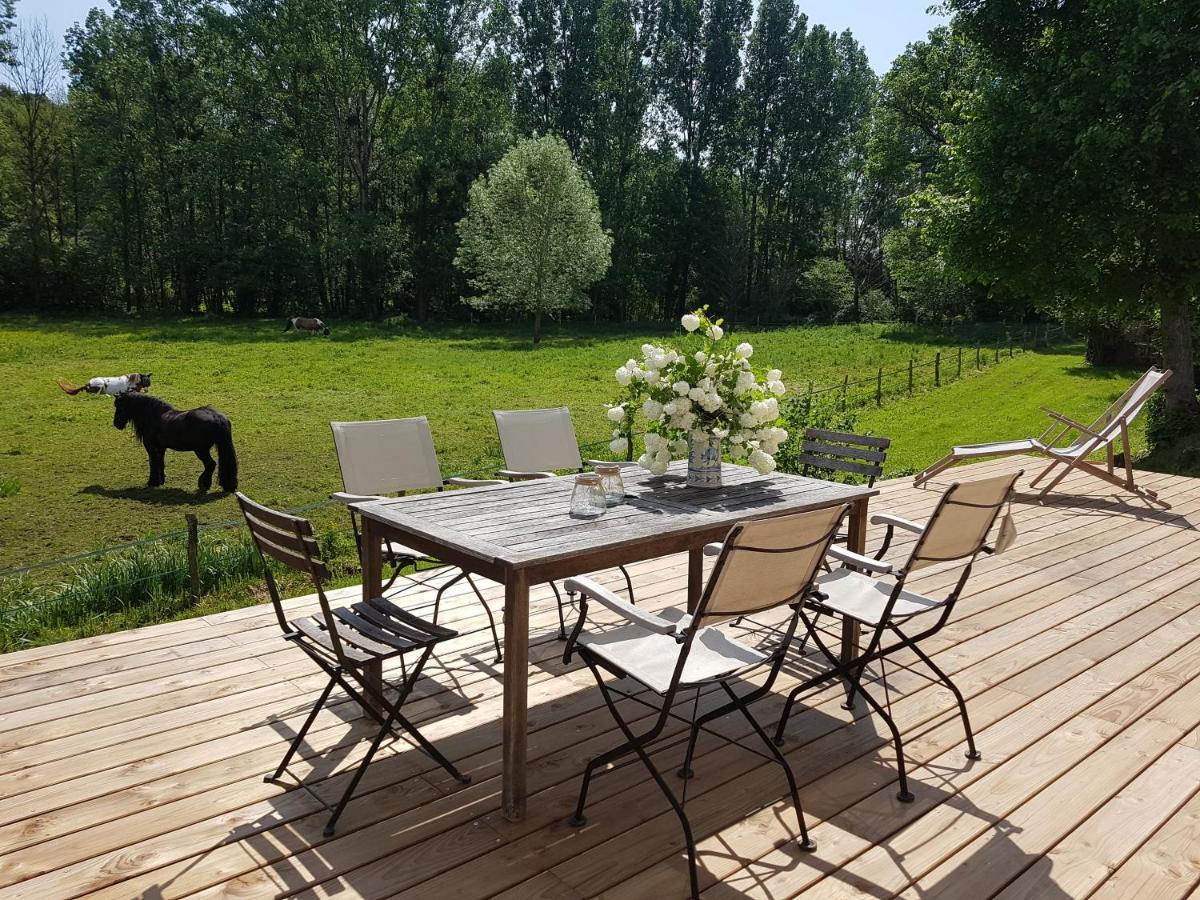 Le Moulin Du Bourg Hotel Epeigne-les-Bois Kültér fotó