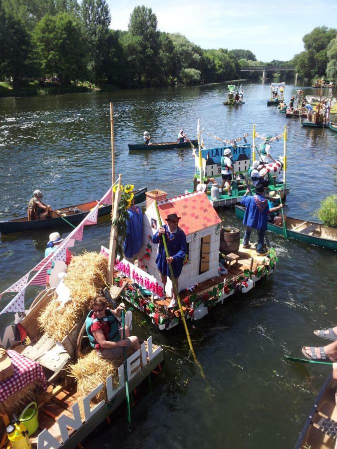 Le Moulin Du Bourg Hotel Epeigne-les-Bois Kültér fotó